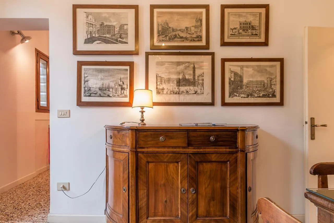 Apartment Ca' Barbo Romantic Venedig